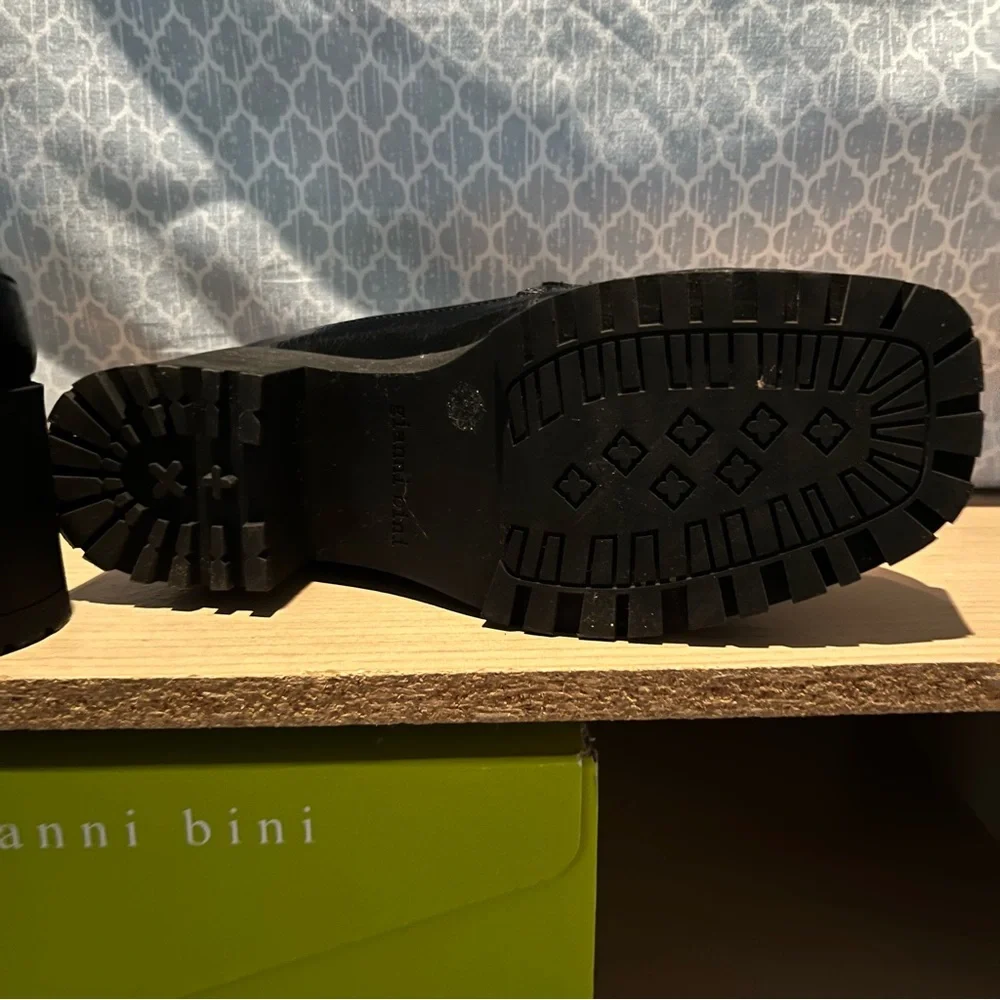 Gianni Bini AvivaTwo Patent Lug Sole Platform Loafers 🖤 - Picture 5 of 15